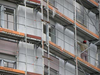 Obnov dom mini+: Štát zvýši príspevok a zjednoduší pomoc pre chudobnejšie domácnosti
