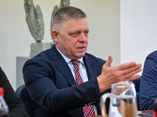 Menej voľna za zmeny v transakčnej dani? Fico hovorí o rušení ďalších dvoch dní pracovného pokoja!
