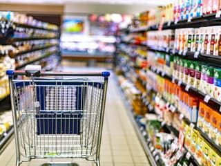 Priniesla nižšia DPH lacnejšie potraviny? Tieto údaje odhalili tvrdú realitu v obchodoch!