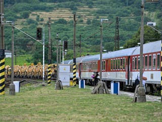 Povezieme sa 160-kou z Bratislavy až do Košíc? Modernizácia trate by ušetrila až hodinu sedenia vo vlaku! (video)