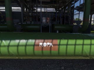 Ruská ropa z Družby sa vracia: Lacnejšie tankovanie však na Slovensku nečakajte