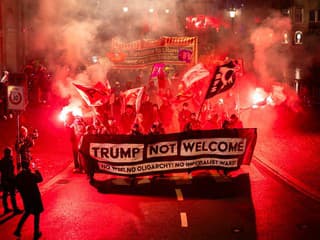 Denníky z Davosu: Vo Švajčiarsku sa schádza svetová elita, v napätej situácii vystúpi aj Trump! (foto)