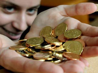 Slováci milujú euro: Najnovší prieskum ukázal nečakaný nárast podpory!