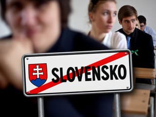 Mladí Slováci strácajú vieru v svoju krajinu. Až 80 % z nich zvažuje odchod