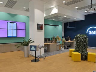 Veľká zmena na bankovom trhu: J&T predáva 365.bank za stovky miliónov eur!