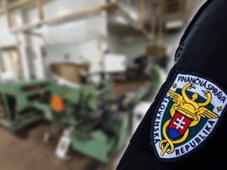 Ďalší veľký záťah: Daniari odhalili nelegálnu továreň na cigarety, škoda sa šplhá k miliónu (foto)