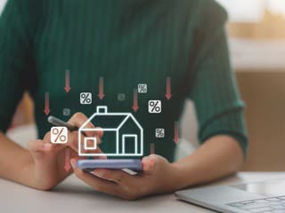 Kúpiť či počkať? Trh s bývaním sa vlani podľa NBS upokojil: Pozrite sa, čo sa deje s cenami bytov po zlacnení hypoték!