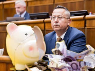 Zdražovanie, vyháňanie mozgov, zadusená ekonomika: Firmy varujú pred vládnym balíčkom, chcú ho zastaviť!