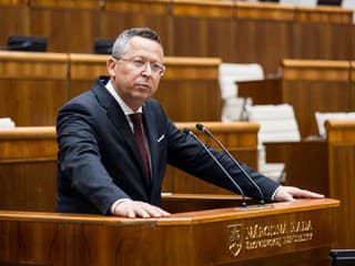 Slovensko dostalo ďalšie dôležité vysvedčenie: Ratingová agentúra Fitch reaguje aj na vládnu konsolidáciu!