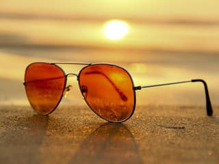 Dobrá rada nad zlato: Ako si vybrať skutočne dobré slnečné okuliare?