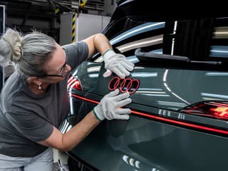Nová vlajková loď Audi sa bude vyrábať v Bratislave: Najväčšie auto v histórii značky už pozná aj svoju cenu! (foto)