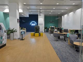 365.bank rozširuje ponuku: Klienti získajú poistné produkty ČSOB Poisťovne priamo v banke