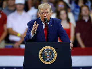 Konflikt sa opäť vyostruje a ropa raketovo rastie: Trump hrozí Iránu, Brent prelomil 96 dolárov!