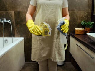 Koľko stojí práca, ktorú ženy robia doma zadarmo? Spočítajte si to a výsledná suma vás prekvapí! (kalkulačka)