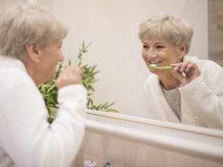 Prečo sa oplatí dbať o ústnu hygienu? Dôslednejšie čistenie zubov vám prinesie viaceré benefity