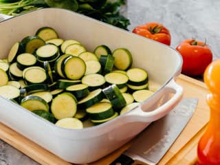 Máte doma prebytok cukiet? 7 jednoduchých RECEPTOV, vďaka ktorým vyniknú v kuchyni