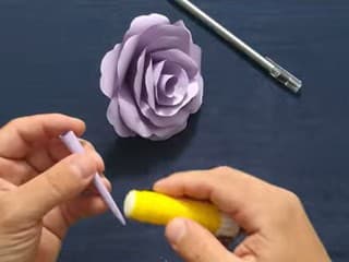 VIDEOTIP Ruža, ktorá nikdy nezvädne: Vyrobte si elegantnú dekoráciu, ktorá vám vydrží celé roky