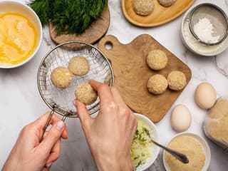 RECEPT na dnes: Chrumkavé plnené kroketky – zdravšia verzia obľúbenej zemiakovej prílohy