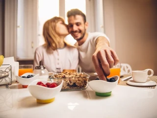 Správne načasovanie raňajok rozhoduje o dlhovekosti: Kedy telu najviac prospievajú?