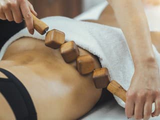 Maderoterapia je hitom medzi masážami: Čo dokáže a pre koho nie je vhodná?