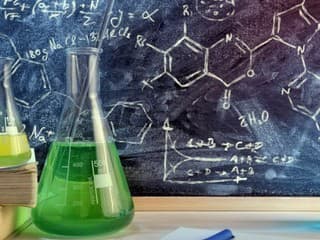 KVÍZ Základná škola v praxi: Skúška z chémie pre odvážnych – zvládnete ju bez hanby?