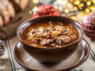 Kapustnica nie je jedlo na poslednú chvíľu: Prečo by sa nemala robiť na Štedrý deň?