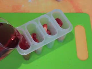 VIDEOTIP Domáce ovocné nanuky, ktoré vás zachránia počas horúčav: Pripravené sú za pár minút