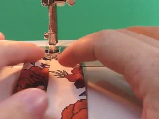 VIDEOTIP Chcete si ušiť riasený top? Naučte sa jednoduchú techniku, ktorú zvládnu aj začiatočníci