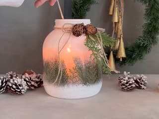 VIDEOTIP Vianočný svietnik s mrazivým efektom: Takto rozžiari aj ten najtmavší kút