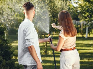 Správne zalievanie záhrady: Aký je najúčinnejší a najlacnejší spôsob podľa odborníkov?
