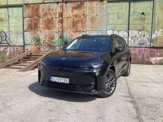 Leapmotor C10 REEV - keď chceš elektromobil na dlhé trasy za výborné peniaze