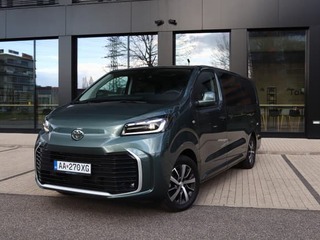 TEST: Toyota Proace Verso - tri rady sedadiel s naftou a novou tvárou