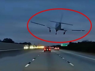 VIDEO: Toto by ste zažiť nechceli. Lietadlo mu zosadlo rovno na hlavu