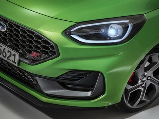 Nebojte, niečo sa chystá. Ford škrtá jeden model za druhým, no zmena je na obzore