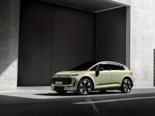 Audi A2 e-tron: TOTO Audi vyšlo. Takto sa majú prebúdzať staré modely k životu. Ikona úspornosti a pokroku je späť