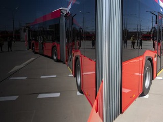 V Bratislave pribudne 80 nových kĺbových autobusov
