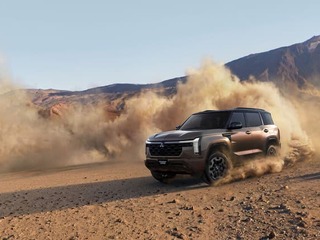 Mitsubishi Pajero 5. generácie prichádza na pevnom ráme a so silným naftovým motorom