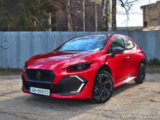 TEST: Renault Clio Esprit Alpine E-Tech - pozvánka do hybridnej sféry