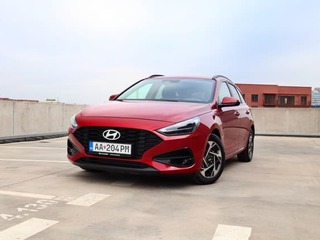 TEST: Hyundai i30 kombi T-GDi Family – štyri valce, mild-hybrid a rodinná výbava