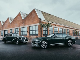 Bentley Continental GT Azure oslavuje 80 rokov výroby v Crewe