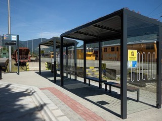 Pri železničnej stanici vo Vrútkach zmodernizovali prestupový terminál