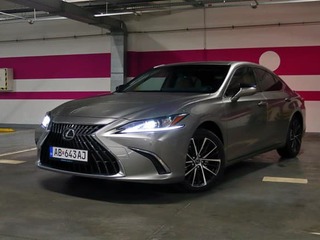 TEST: Lexus ES 300h - odchádza s lákavou cenou