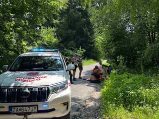 Dráma pri Šútove: Cyklista utrpel vážne zranenia, na mieste zasahoval aj vrtuľník