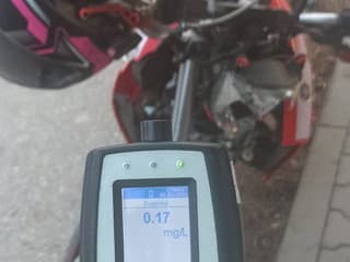 Motorkárka v Bernolákove havarovala, polícia zistila alkohol aj jazdu bez oprávnenia