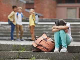 Košické stredoškoláčky vytvorili unikátnu kartovú hru na prevenciu šikany a kyberšikany