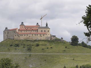 Na Krásnej Hôrke skončili prípravné práce: Obnova hradu sa opäť zastavila, čo bude ďalej?