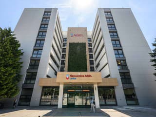 Levická nemocnica po dvoch rokoch otvorila modernizované oddelenia: Investícia za 75 miliónov priniesla nové lôžka aj operačné sály
