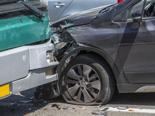 V Bratislave došlo vlani k 92 nehodám: Najviac kolízií spôsobili autobusy a električky