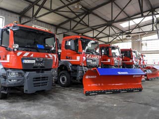 Na cesty Žilinského kraja vyráža 261 vodičov: Správa ciest je pripravená na zimu