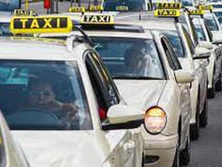 Nočná kontrola taxikárov v Bratislave: Polícia odhalila 18 priestupkov počas víkendu